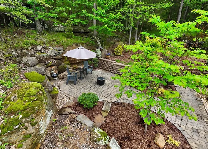 Hot Tub, Screened Porch, Dead-end Road Landhaus